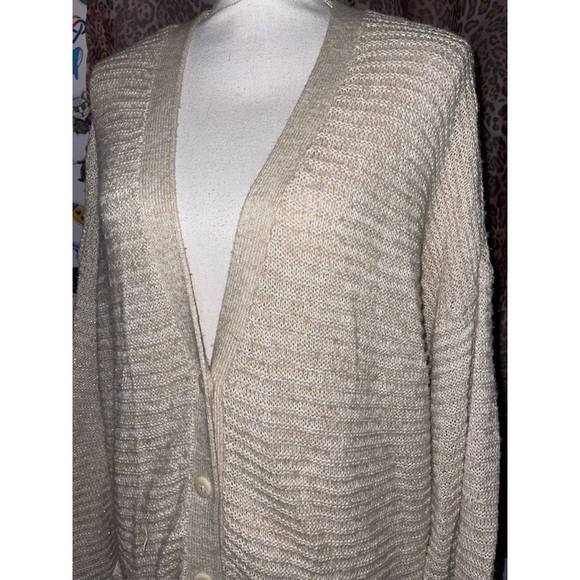 Women’s Cream & Tan Knitted Warm Button Sweater 🤎 - Picture 3 of 13
